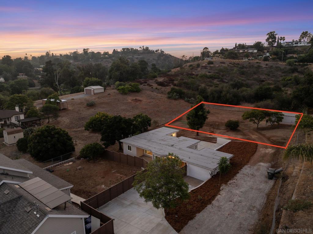 Tropico Dr Property Photo 2