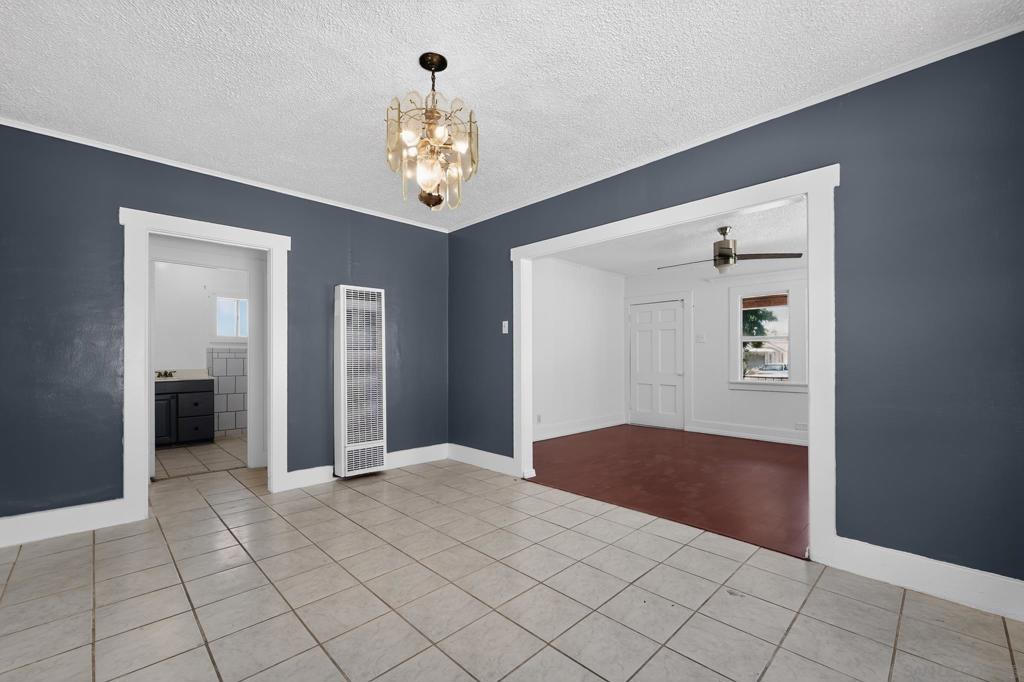 1442 W 69th Property Photo 18