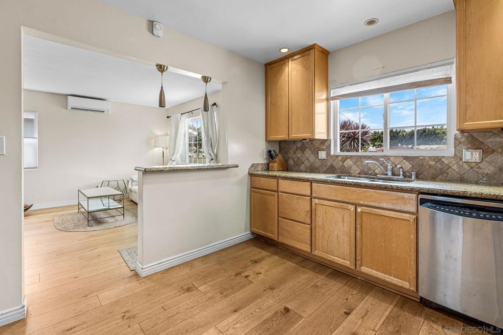 425 8th Street Property Photo 5
