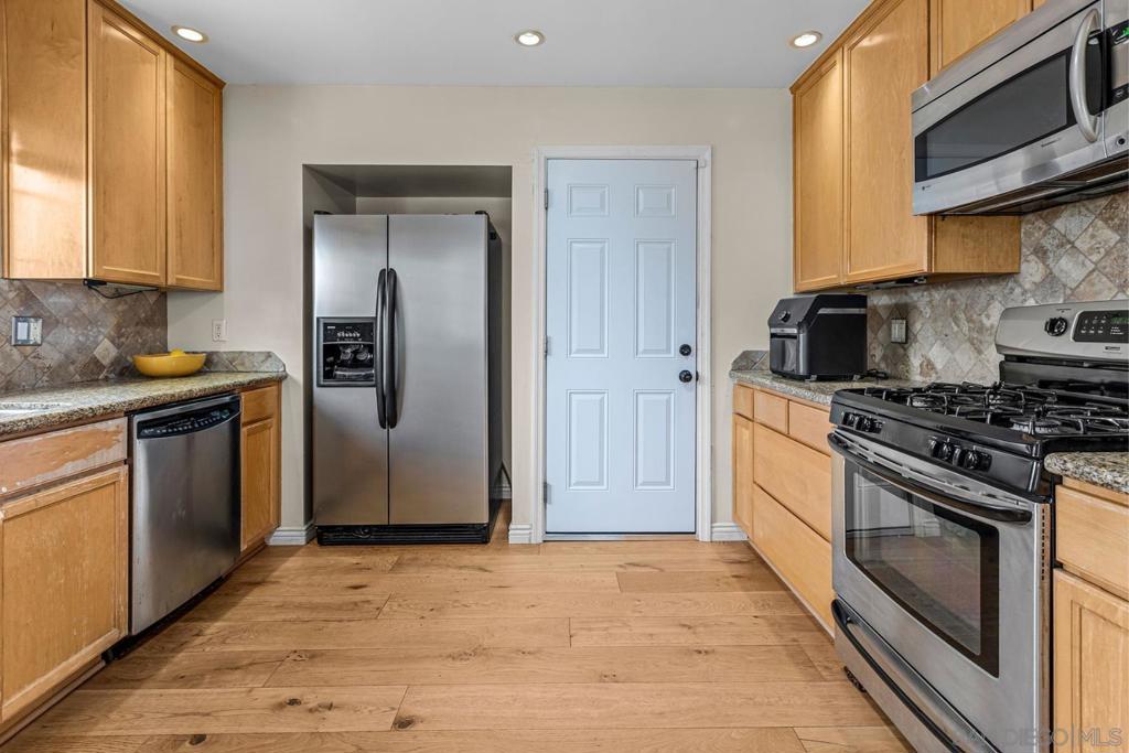 425 8th Street Property Photo 7