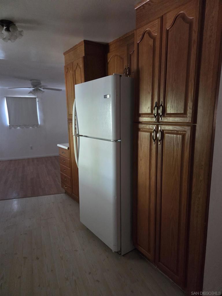 2550 E Valley Parkway 122 Property Photo 5