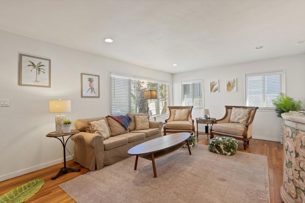 645 Loring Property Photo 4