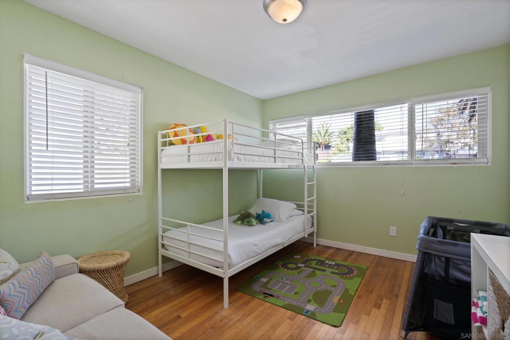 645 Loring Property Photo 11