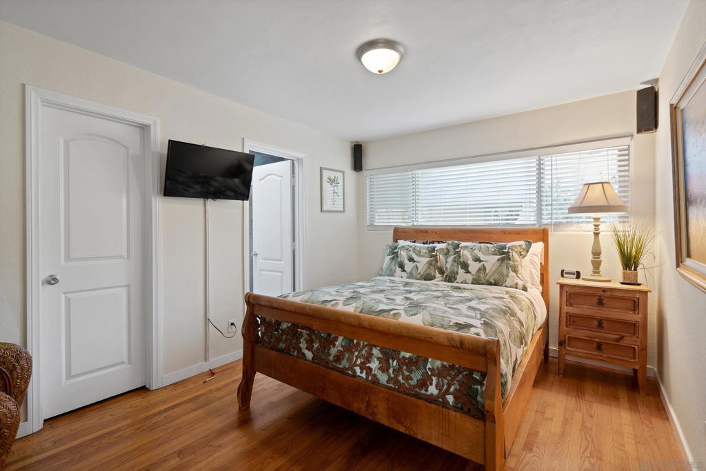 645 Loring Property Photo 14
