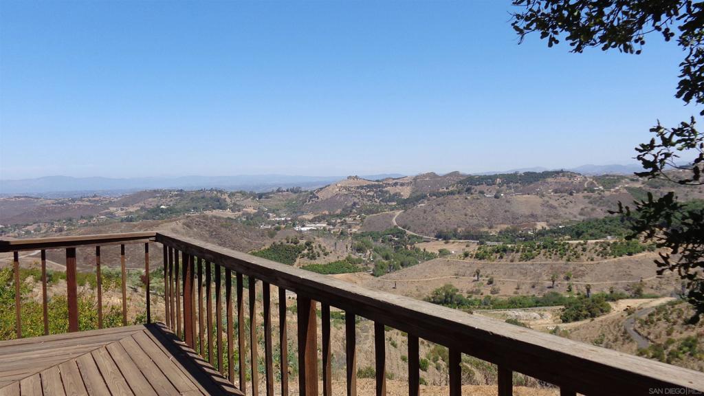 3730 Silverleaf Ln. Property Photo 4