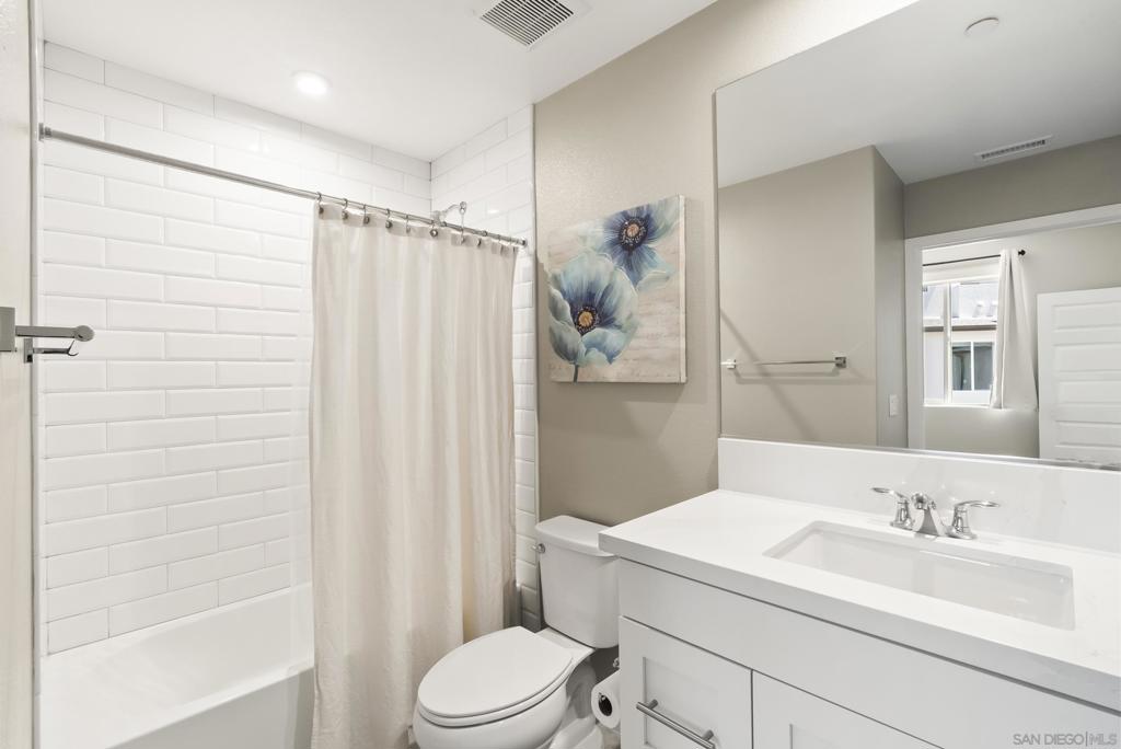2820 Avella Circle Property Photo 18