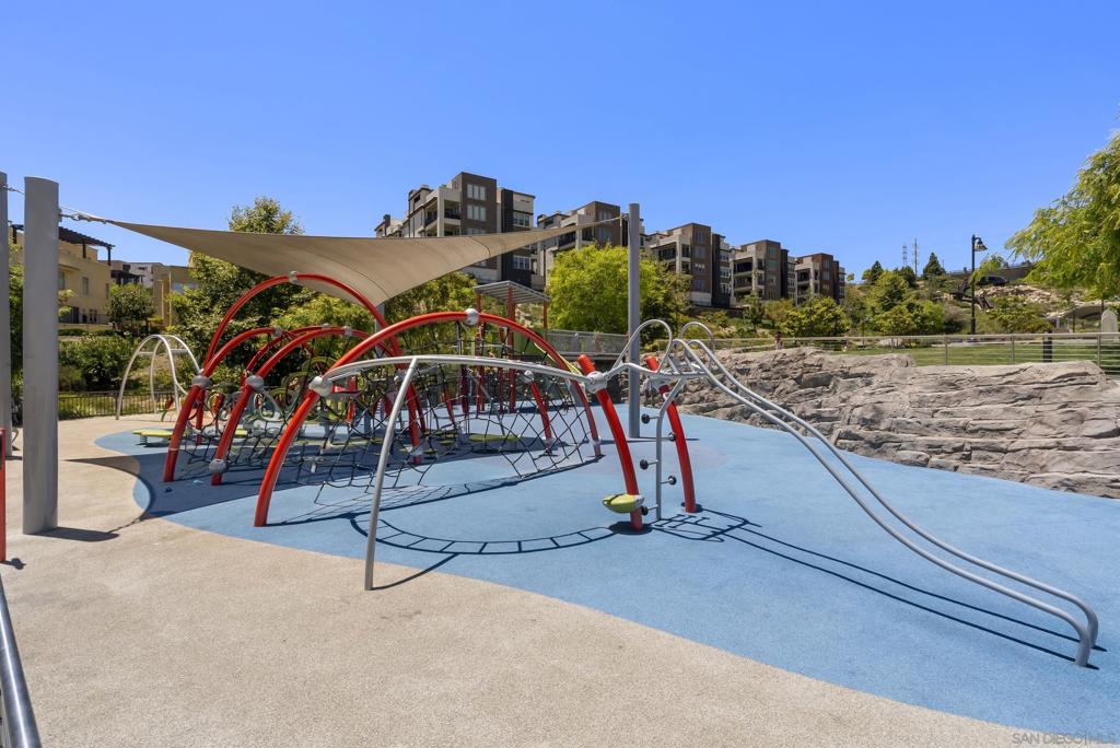 2820 Avella Circle Property Photo 44