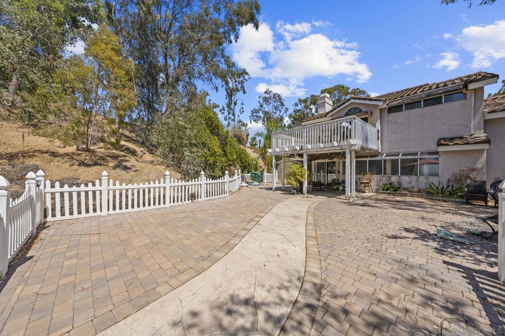 12280 Wildflower Property Photo 17