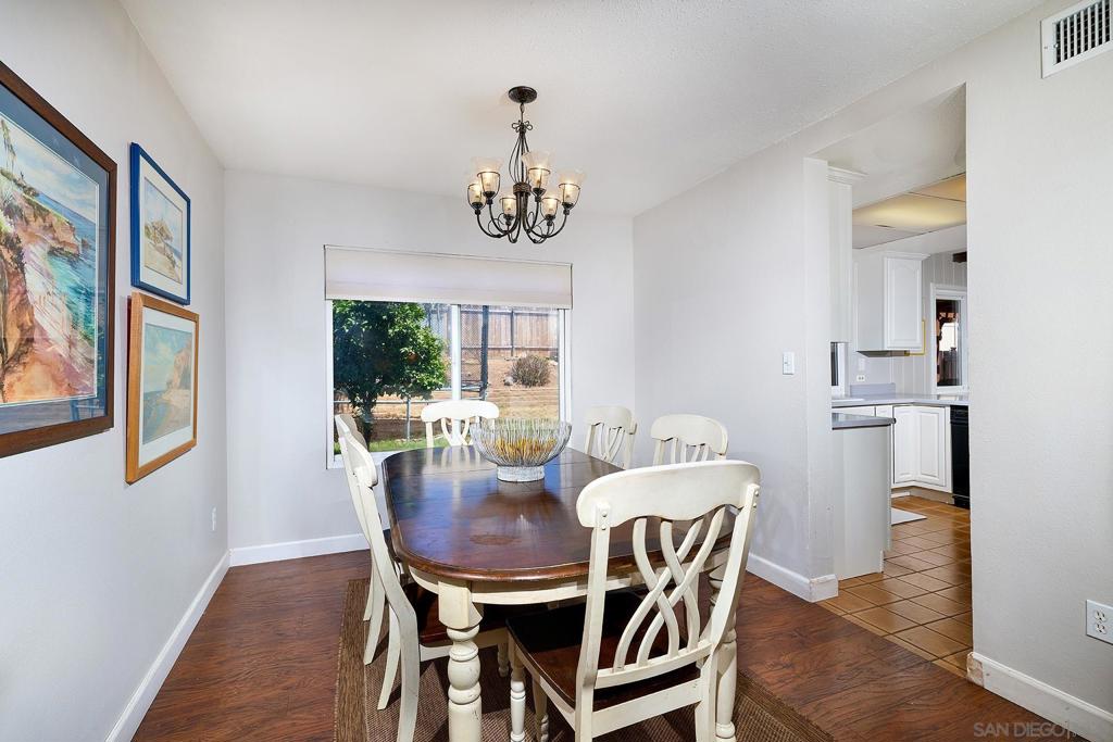 15019 Amso Street Property Photo 11