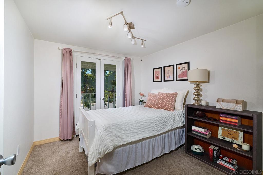 15019 Amso Street Property Photo 16