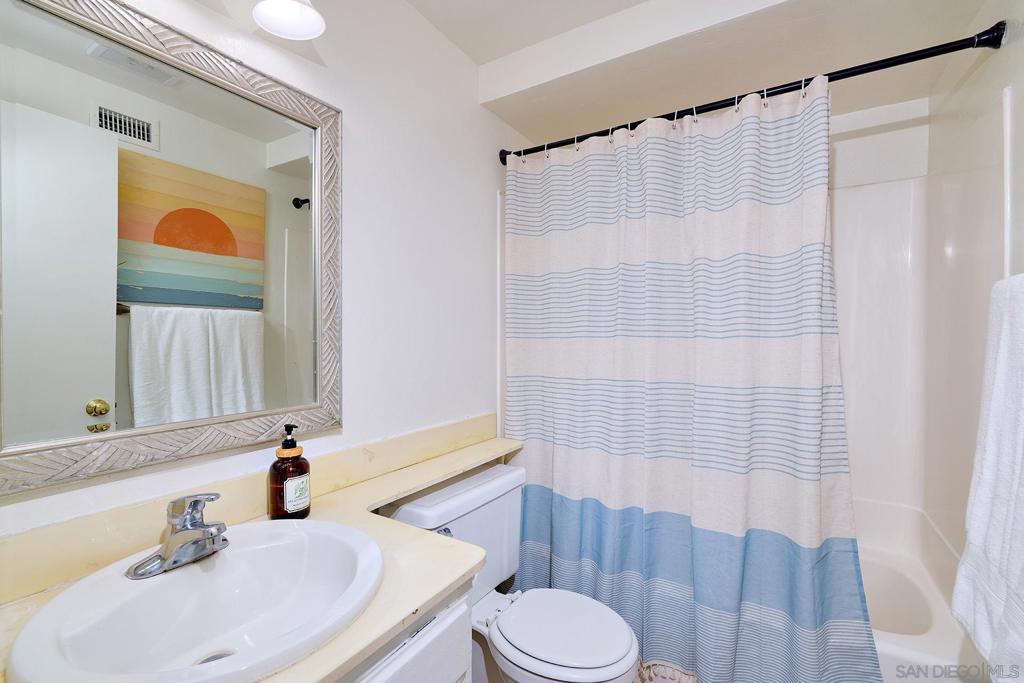 15019 Amso Street Property Photo 26