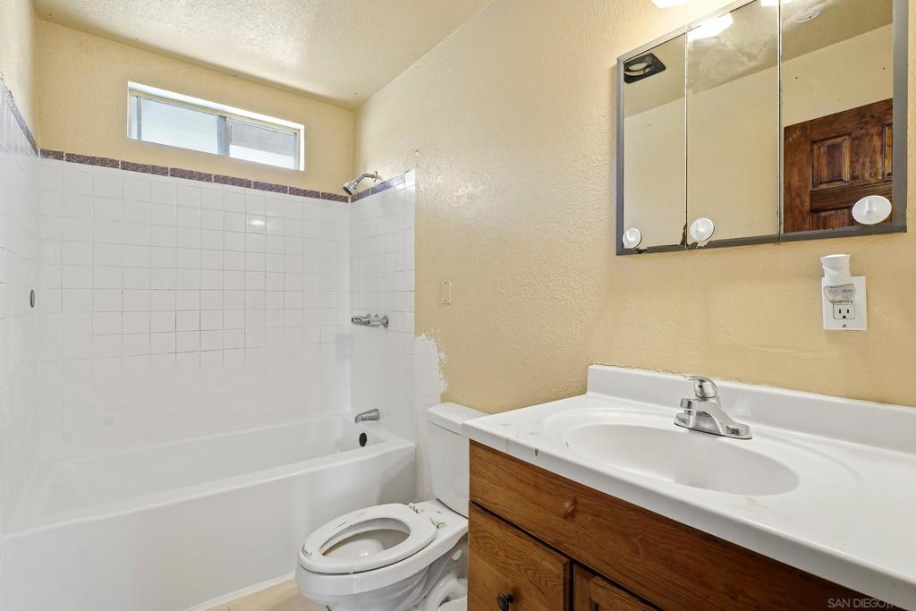 8947 49 Lamar St Property Photo 28
