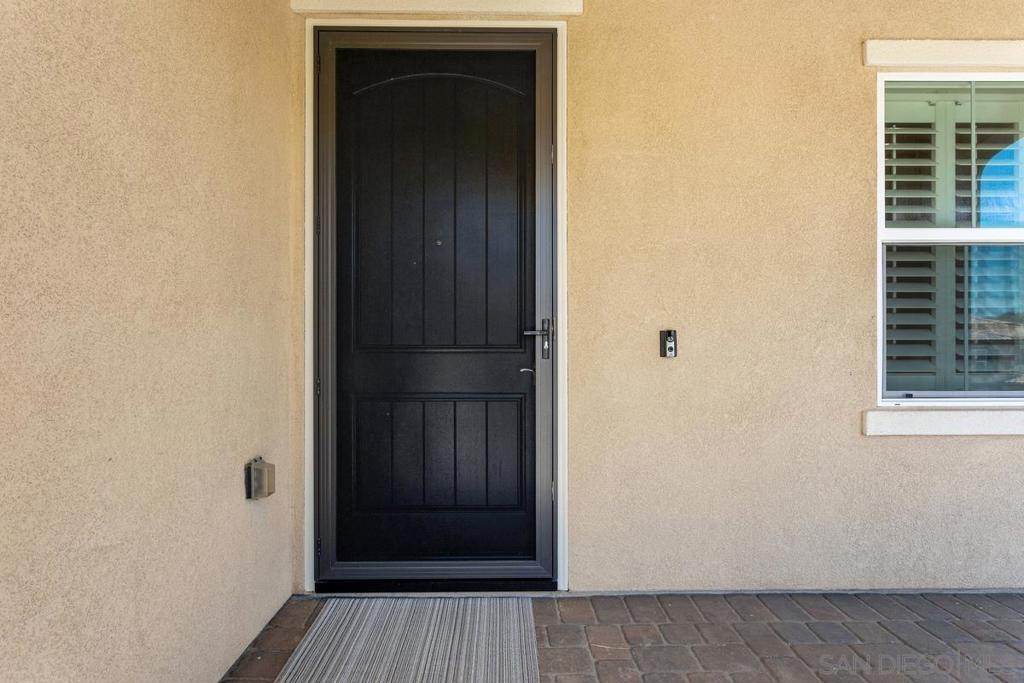 1748 Avenida Regina Property Photo 4