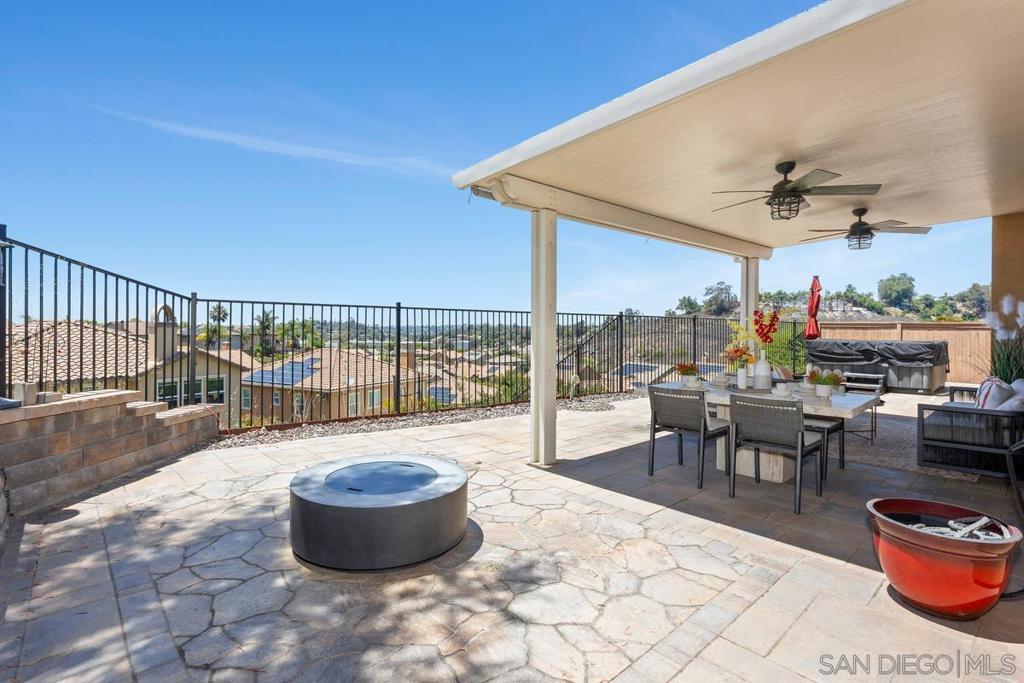 1748 Avenida Regina Property Photo 17