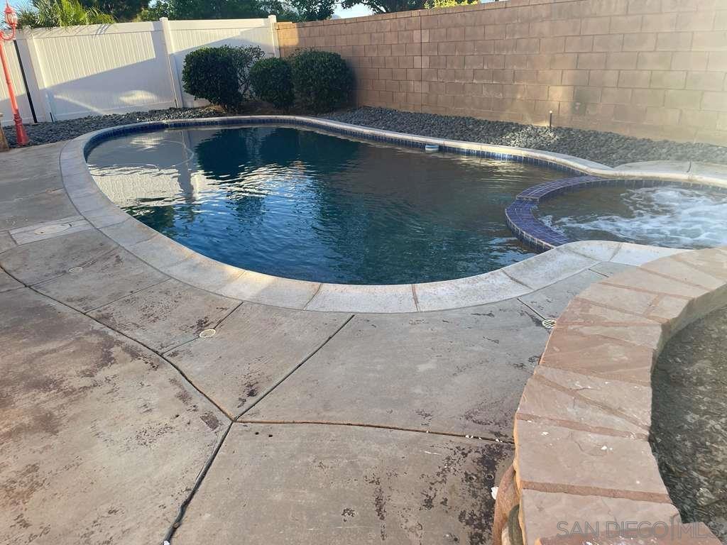 32808 Caserta Drive Property Photo 7