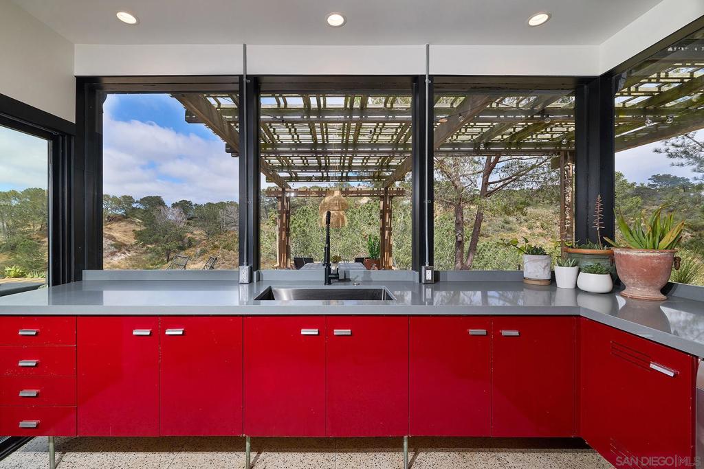 1234 Oribia Road Property Photo 10