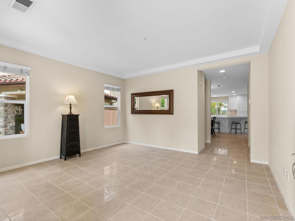 1645 Magnolia Cir. Property Photo 4