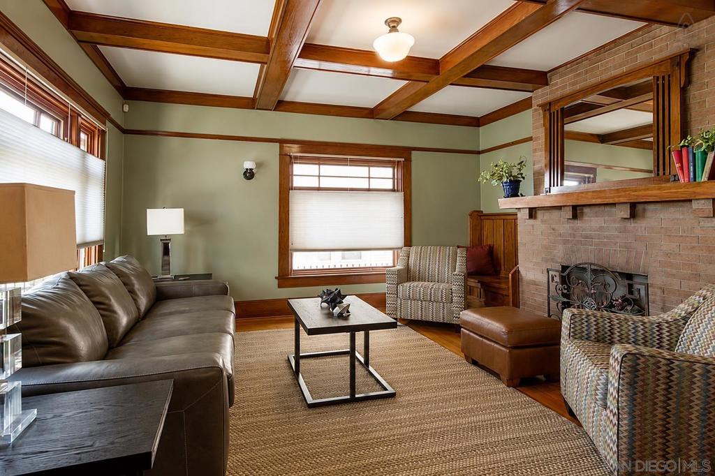 2442 46 F St Property Photo 5