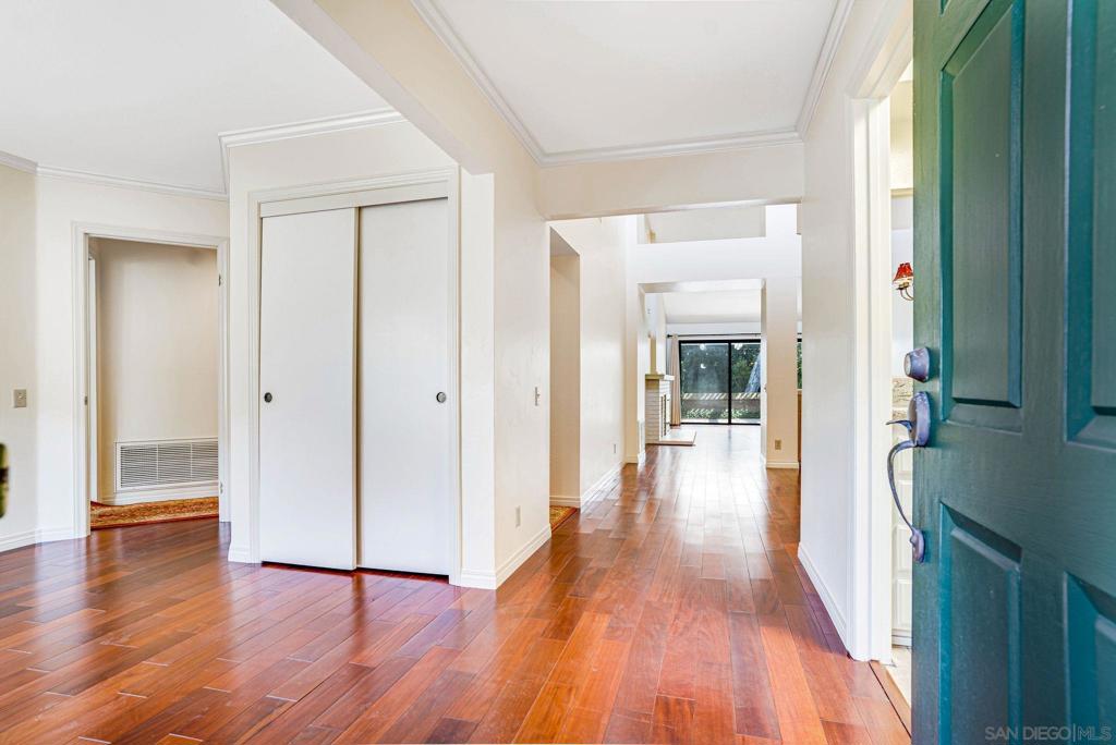 6359 Via Cabrera Property Photo 4