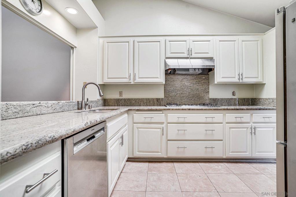 6359 Via Cabrera Property Photo 12