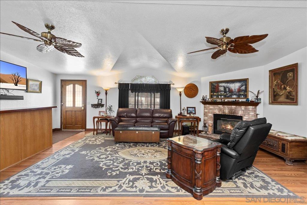 2285 Tierra Heights Rd Property Photo 7