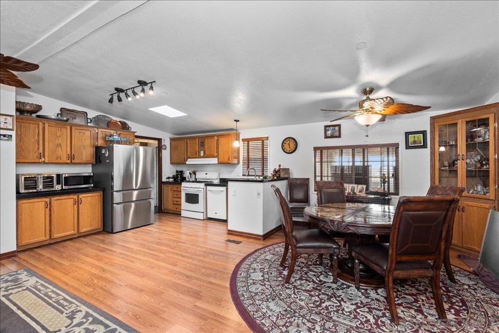 2285 Tierra Heights Rd Property Photo 9