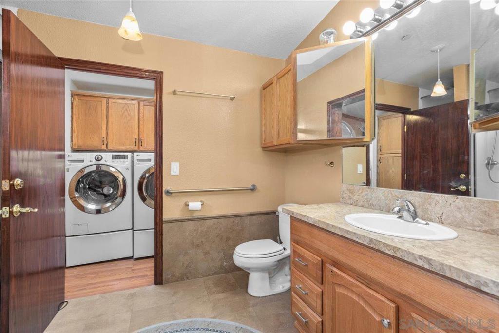 2285 Tierra Heights Rd Property Photo 17
