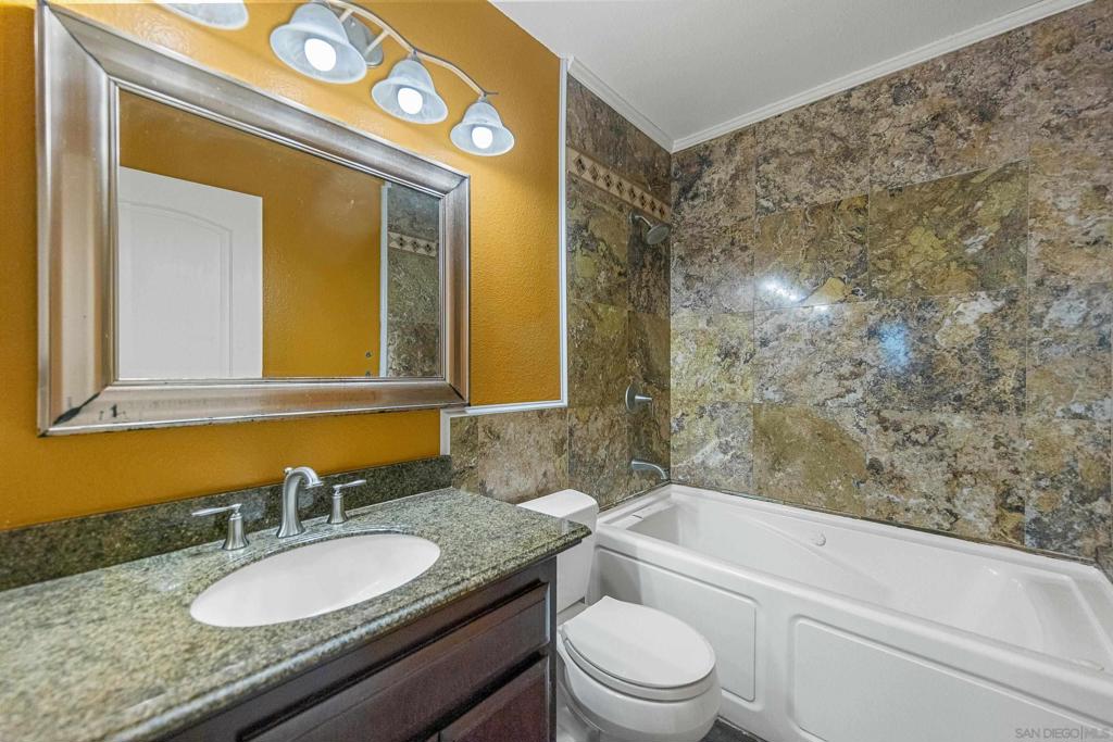 793 William Property Photo 9