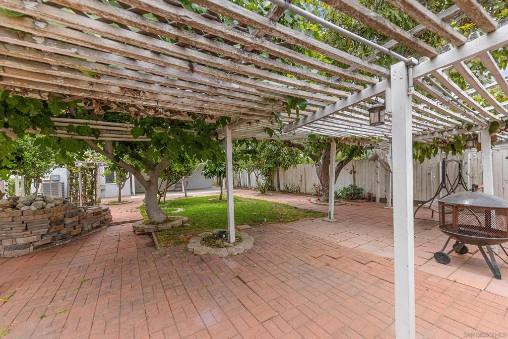 793 William Property Photo 15