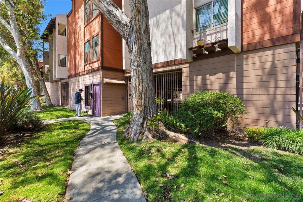 2950 Broadway 16 Property Photo 6