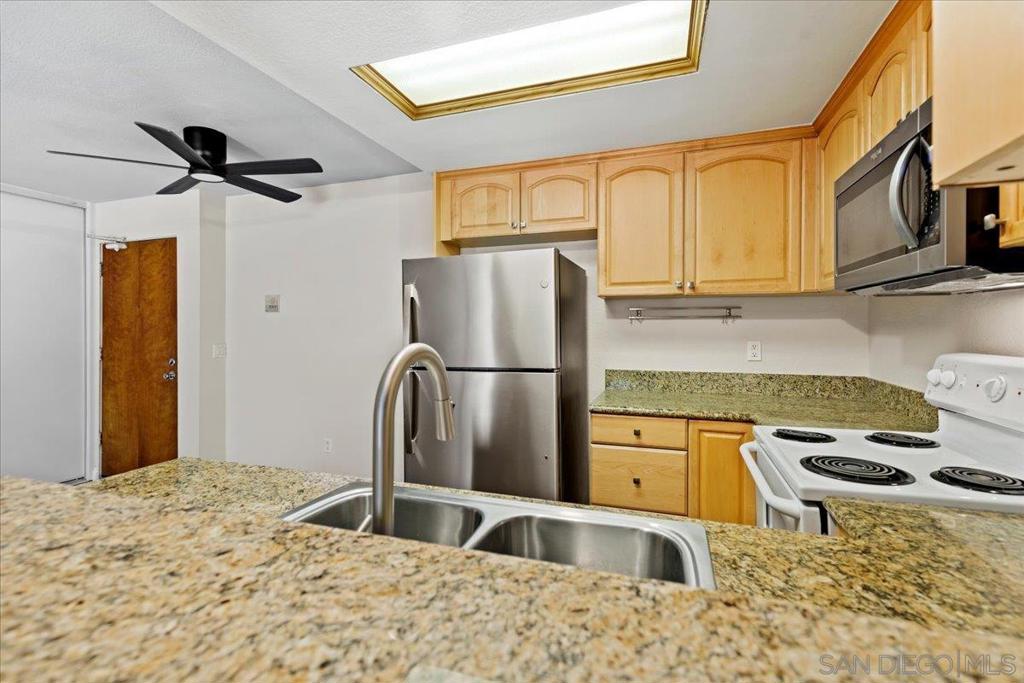 2950 Broadway 16 Property Photo 18