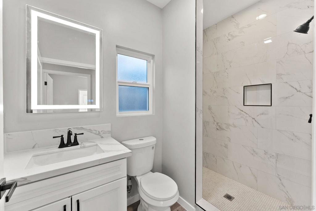 4864 Fond Du Lac Ct Property Photo 19