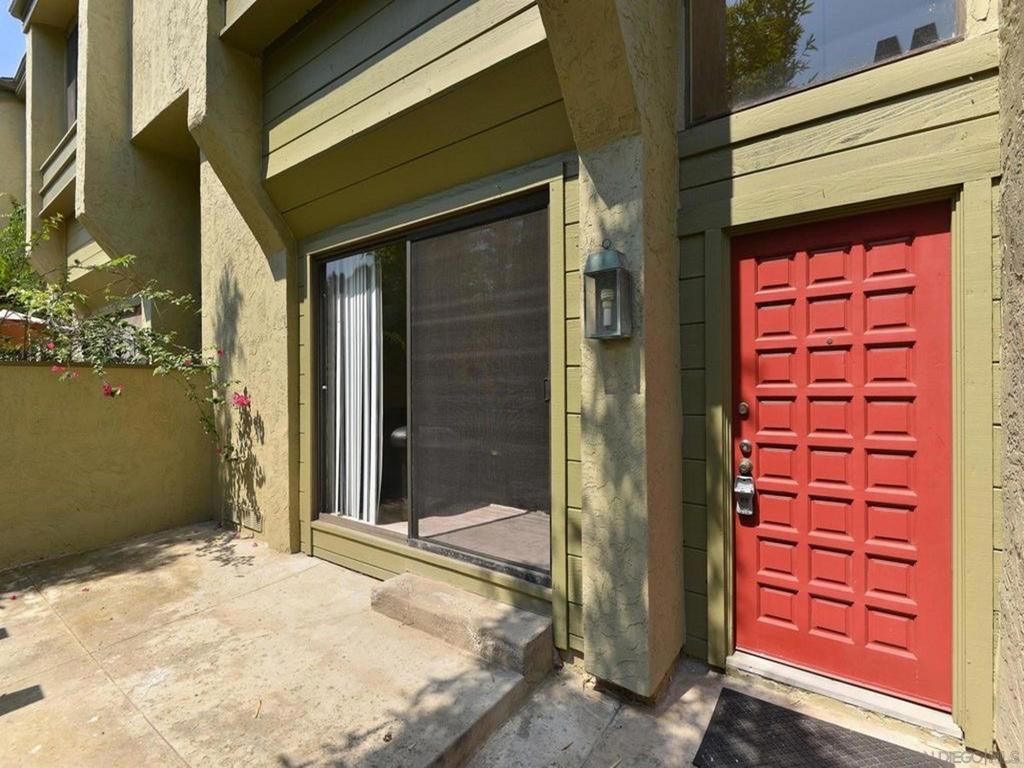 3211 Caminito Eastbluff #9 Property Photo 5