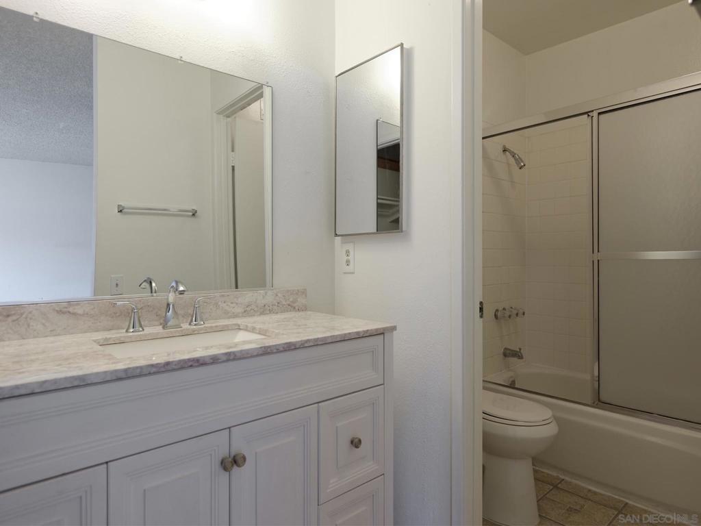 3211 Caminito Eastbluff #9 Property Photo 10