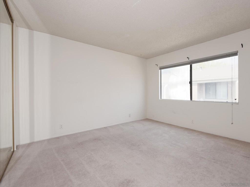 3211 Caminito Eastbluff #9 Property Photo 11