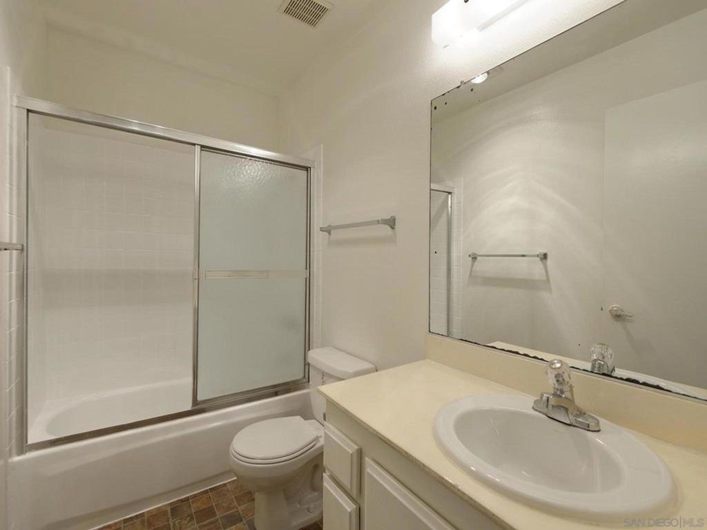 3211 Caminito Eastbluff #9 Property Photo 12