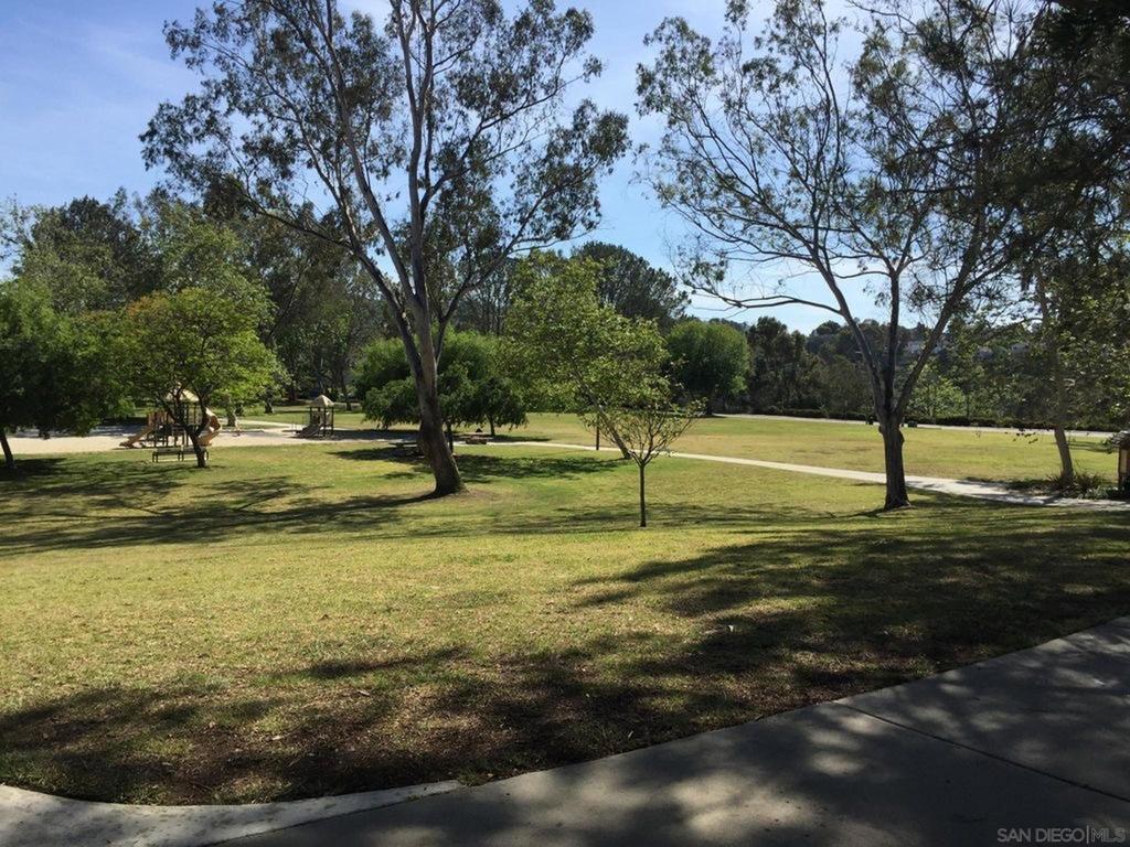 3211 Caminito Eastbluff #9 Property Photo 18