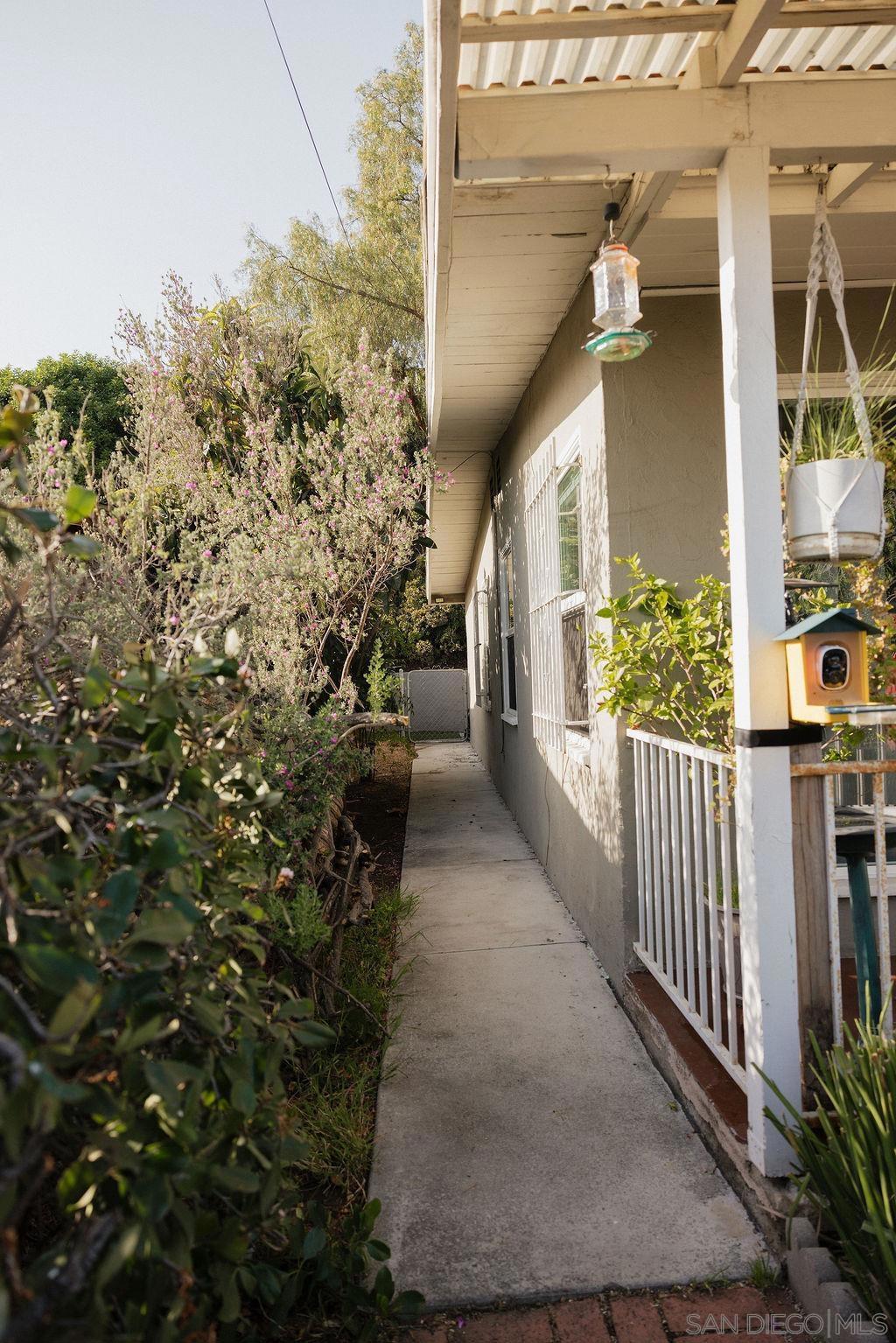 5634 Michael St Property Photo 4