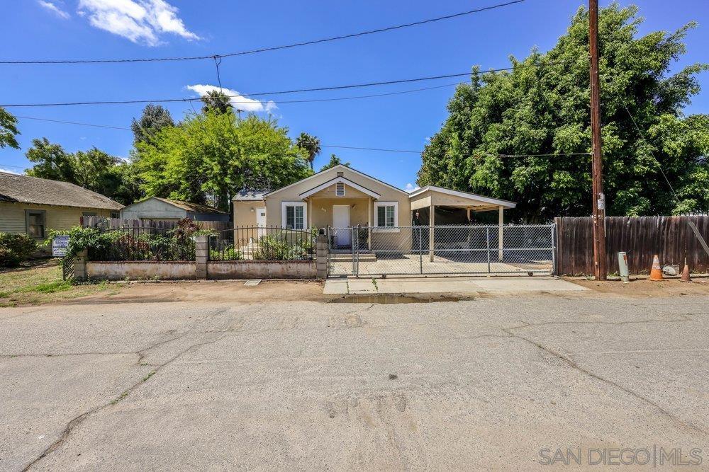 411 Waverly Property Photo 5