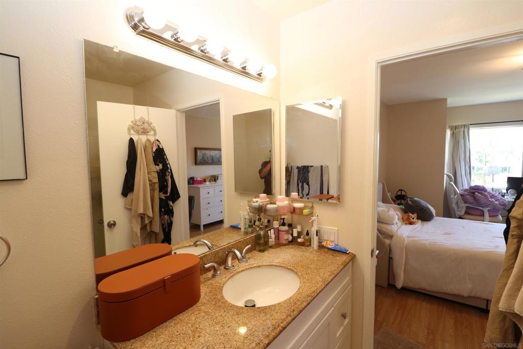 5700 Baltimore Dr 178 Property Photo 6
