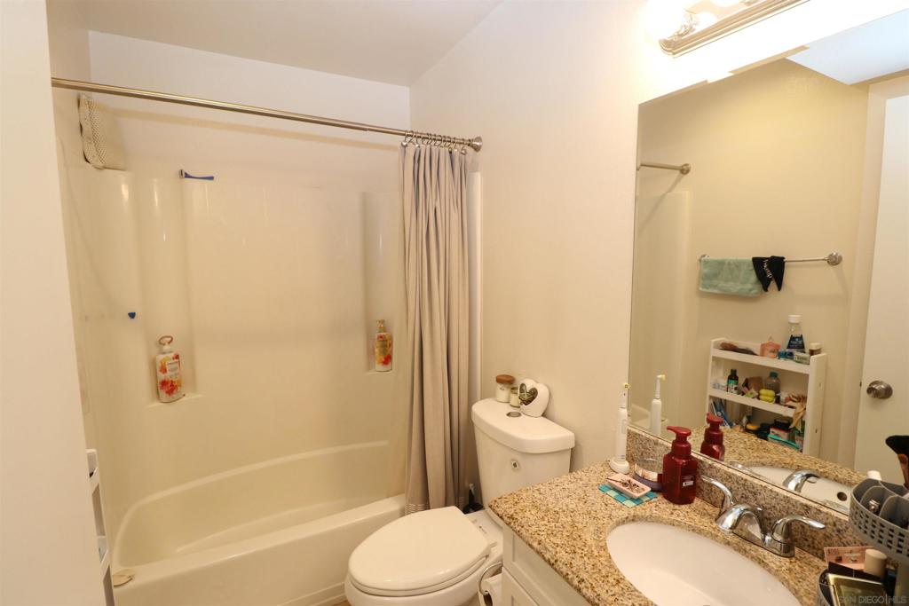 5700 Baltimore Dr 178 Property Photo 8