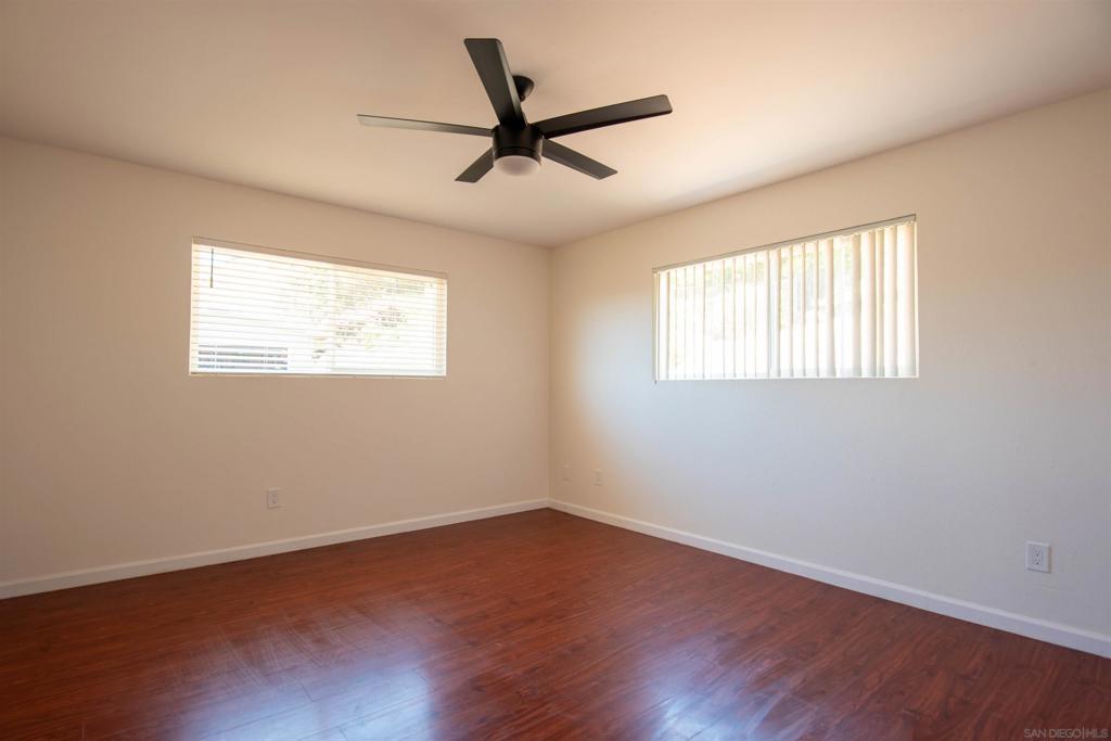1319 Grand Ave. Property Photo 12