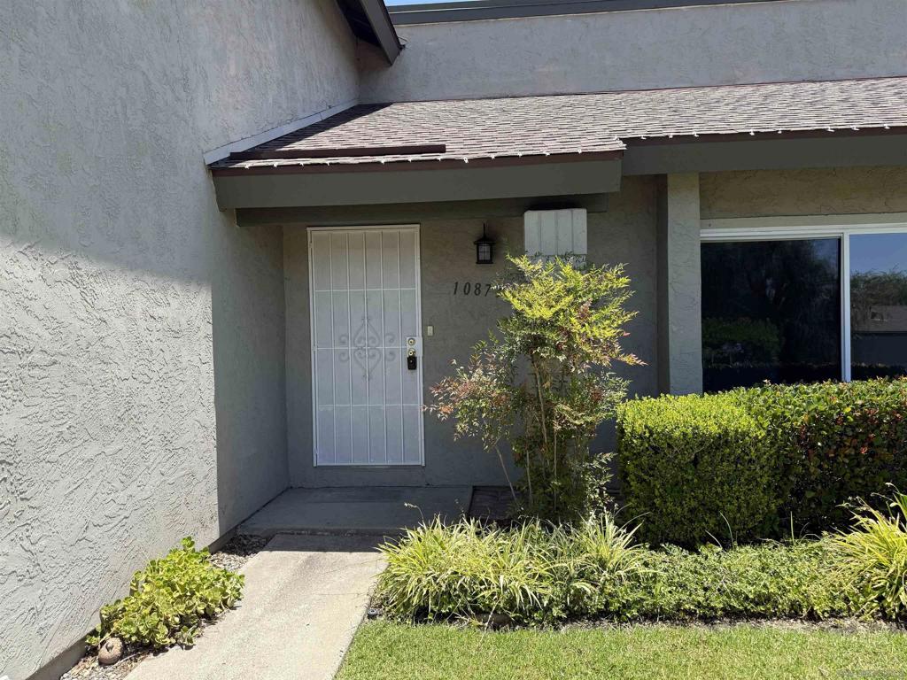 10873 Caravelle Pl Property Photo 1