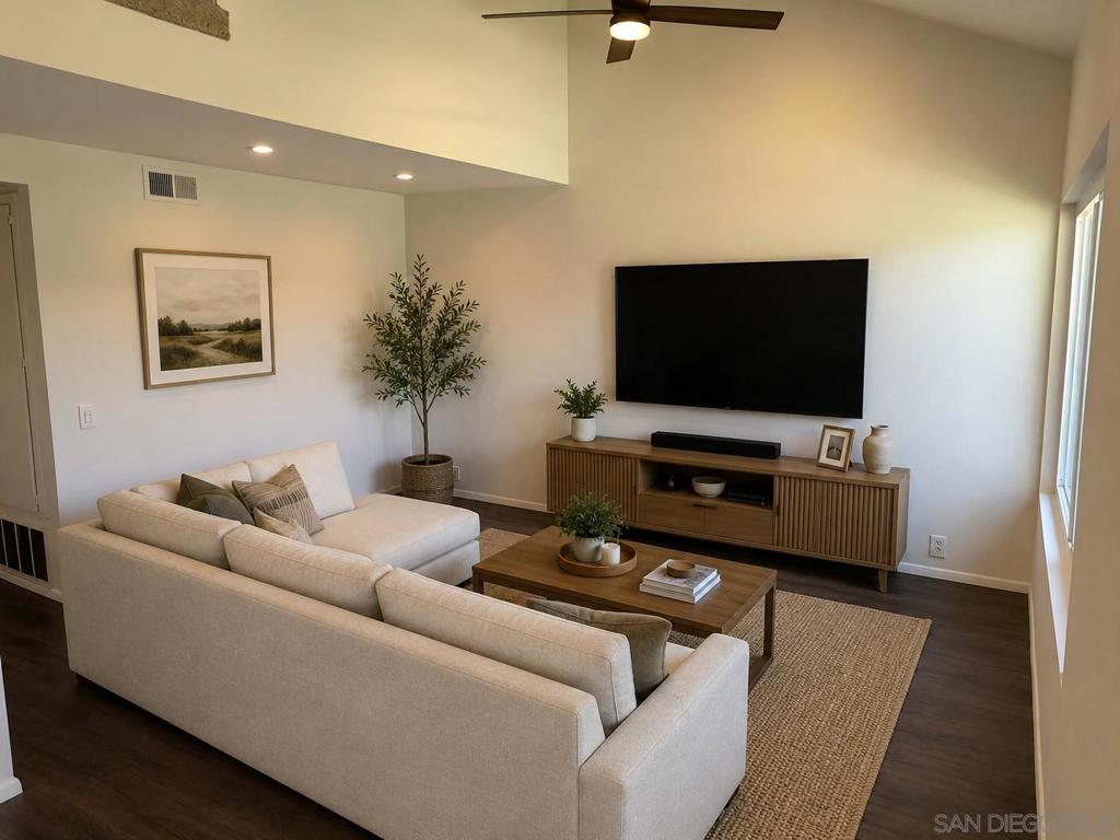 10873 Caravelle Pl Property Photo 4