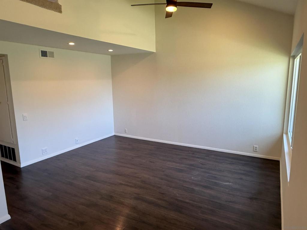 10873 Caravelle Pl Property Photo 5