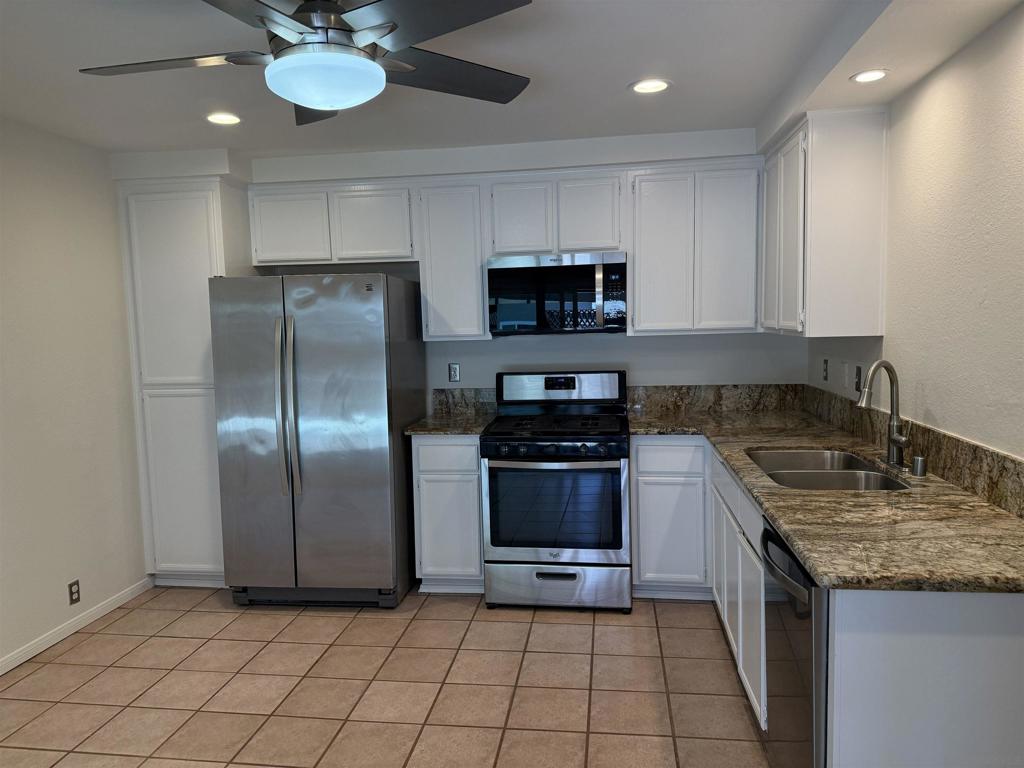 10873 Caravelle Pl Property Photo 9