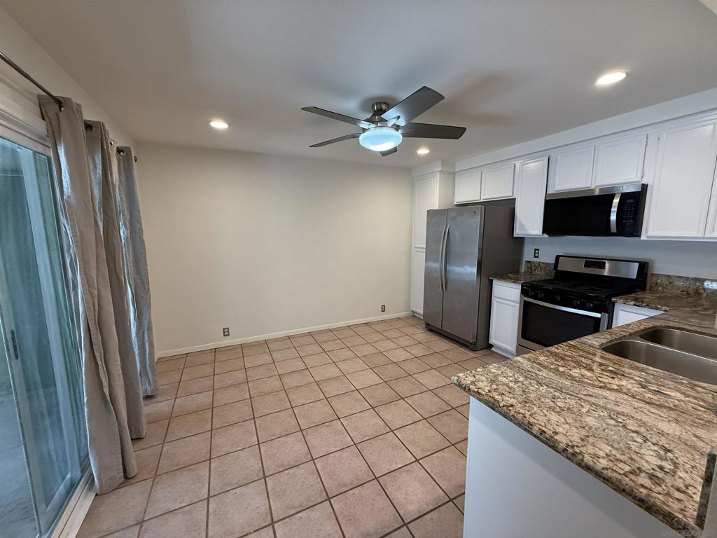 10873 Caravelle Pl Property Photo 11