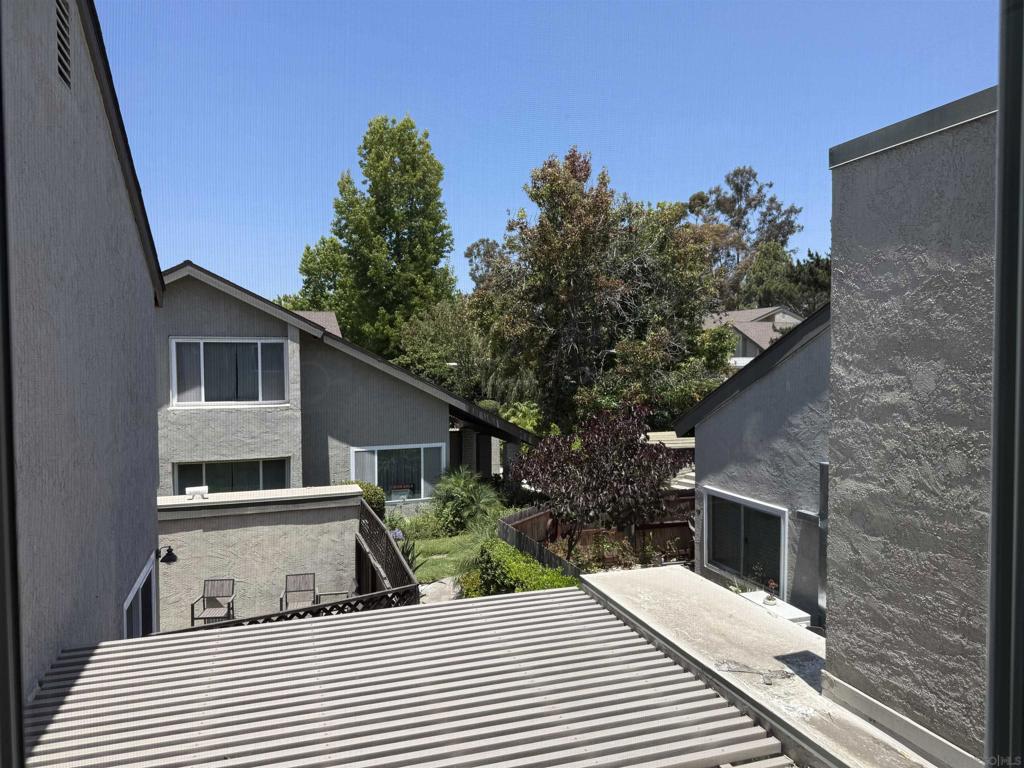 10873 Caravelle Pl Property Photo 24
