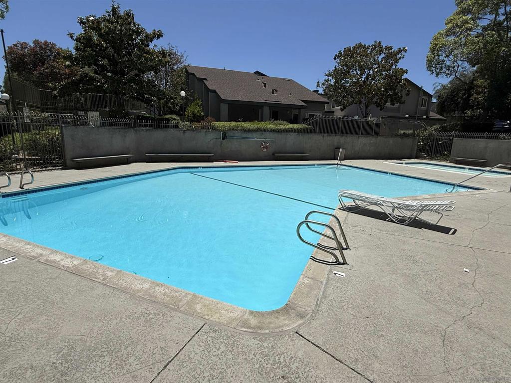 10873 Caravelle Pl Property Photo 36