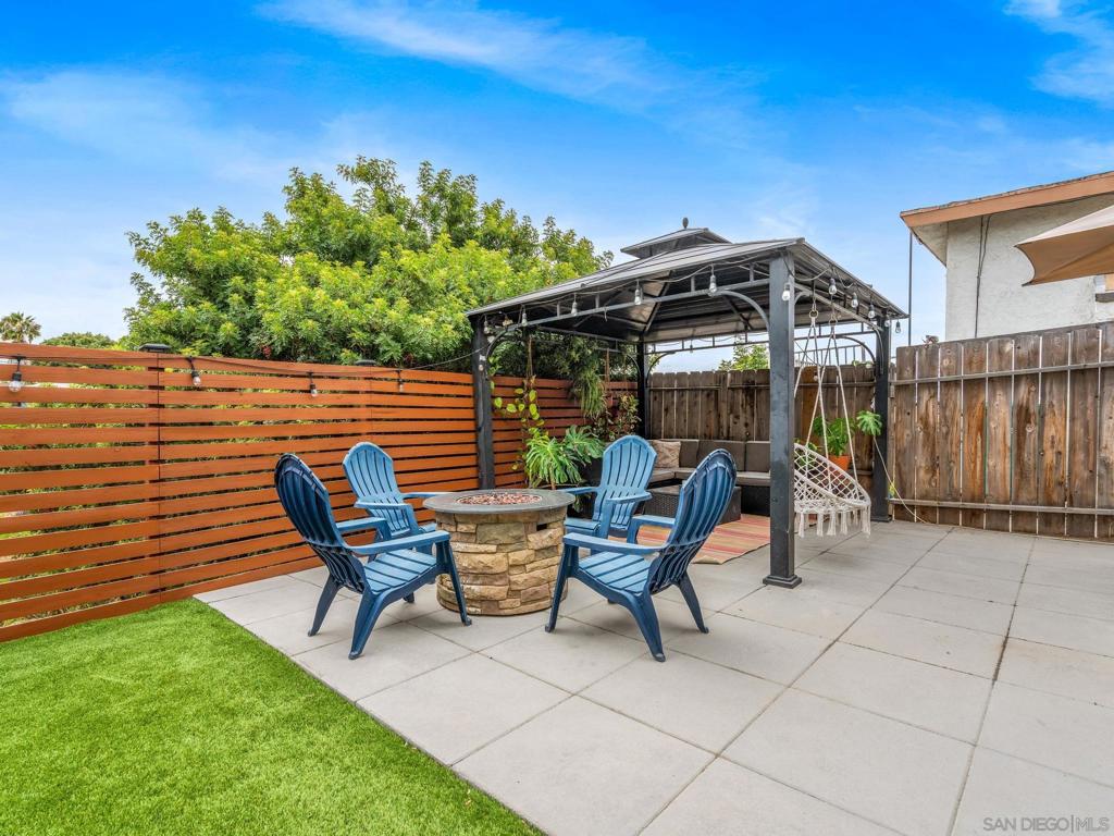 2462 44th Property Photo 21